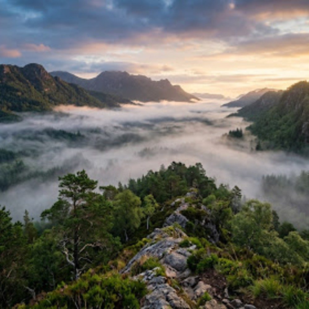 ​⛅🌿 Borrowdale Valley (Castle Crag) — England 🇬🇧, photo by Paloama on the wall