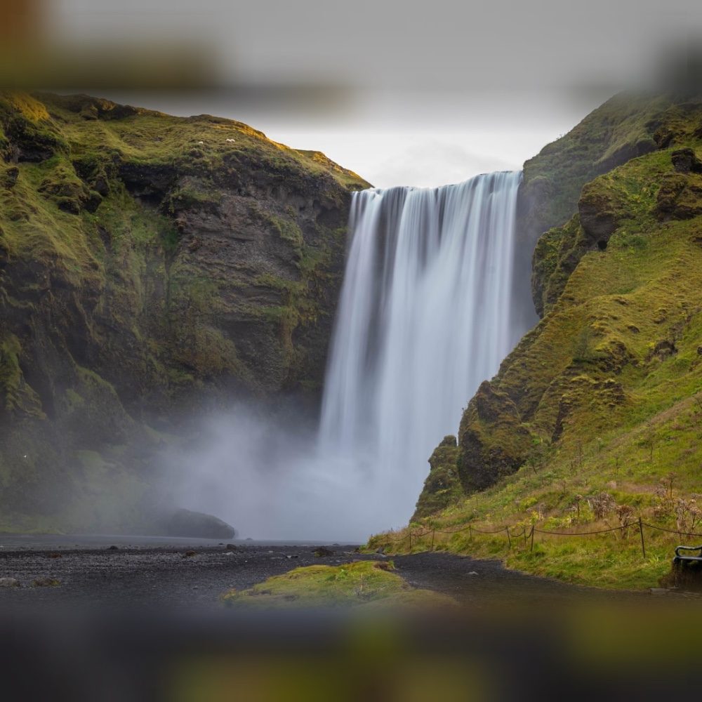 Skógafoss 🇮🇸, photo by fotos_sg on the wall · WallPixelArt Photography